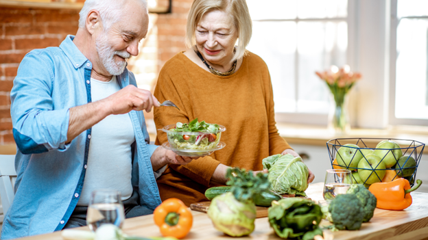 Older adults eating vegetables for healthy aging